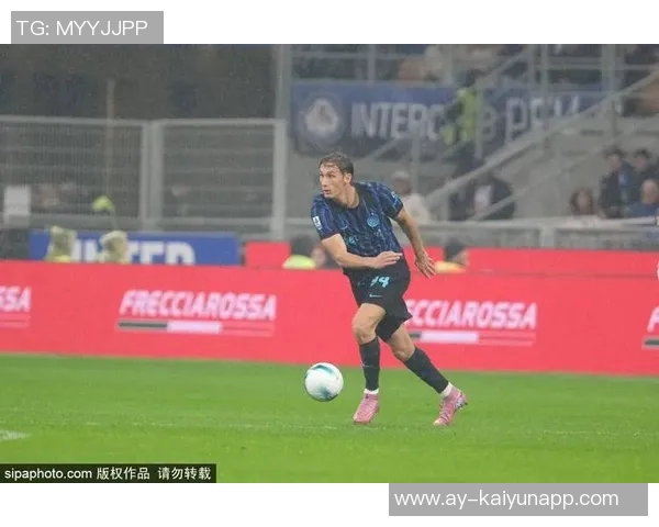 米兰关注19岁边锋拉扬本赛季巴甲已打入11球