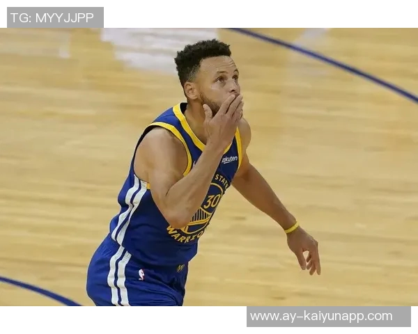 名嘴点评库里状态如昔日巅峰健康勇士让对手倍感压力 名嘴点评库里状态如昔日巅峰健康勇士让对手倍感压力