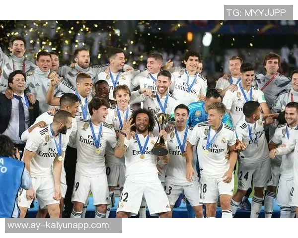 贝林厄姆与贝克汉姆的惊人相似之处揭示了英雄与恶棍的双重身份