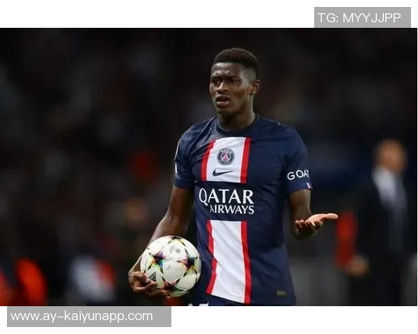 努诺门德斯任意球惊艳全场法甲官方称其为世界最佳左后卫 努诺门德斯任意球惊艳全场法甲官方称其为世界最佳左后卫