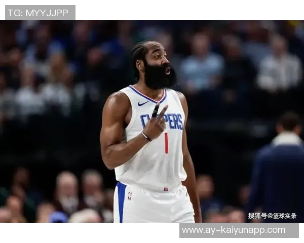 哈登表现出色场均29分却难救快船困境1胜9负令人失望 哈登表现出色场均29分却难救快船困境1胜9负令人失望