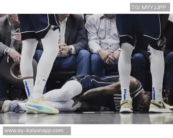 浓眉因左小腿酸痛缺席本场比赛独行侠官方发布最新消息 浓眉因左小腿酸痛缺席本场比赛独行侠官方发布最新消息