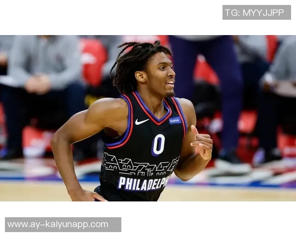 马克西单场50分9助表现惊艳荣膺队史仅次于张伯伦的传奇地位 马克西单场50分9助表现惊艳荣膺队史仅次于张伯伦的传奇地位