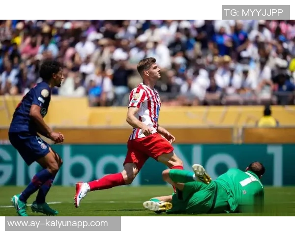 西蒙尼称赞格列兹曼为马竞传奇领袖进球时我总是指向天空 西蒙尼称赞格列兹曼为马竞传奇领袖进球时我总是指向天空